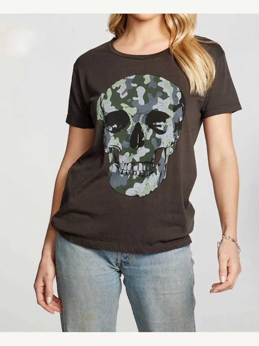 EUC Chaser camo skull tee